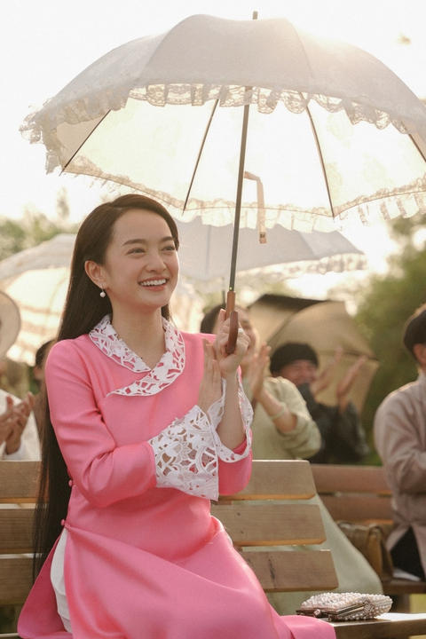 Phim cổ trang Việt mới chiếu đã chiếm top 1 phòng vé, nữ chính đã đẹp còn đóng toàn bom tấn trăm tỷ- Ảnh 6. Phim cổ trang Việt mới chiếu đã chiếm top 1 phòng vé, nữ chính đã đẹp còn đóng toàn bom tấn trăm tỷ- Ảnh 6.