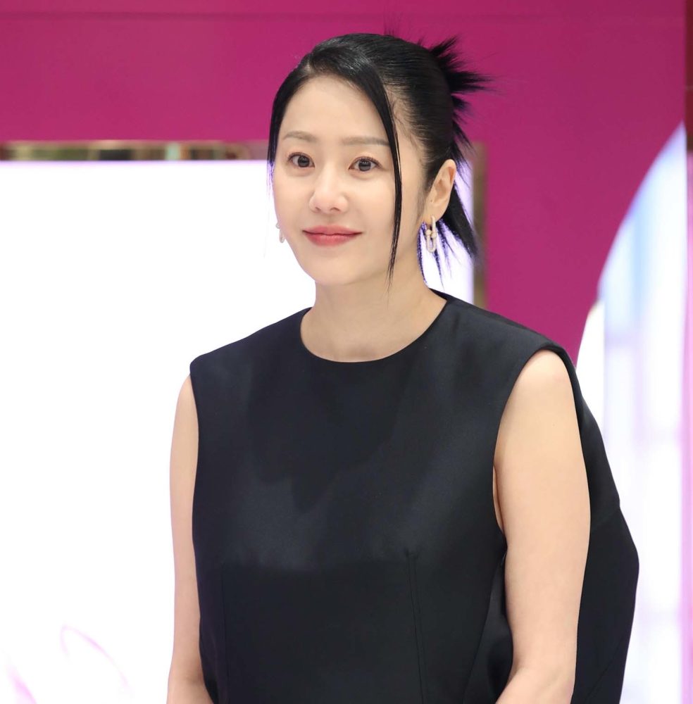 "Á hậu bị Samsung ruồng bỏ" nhập viện cấp cứu khẩn cấp, nghiêm trọng đến mức nào mà phải giấu kín bệnh tình? img2024121710360752820575 1734419443888 1734419468609763717325