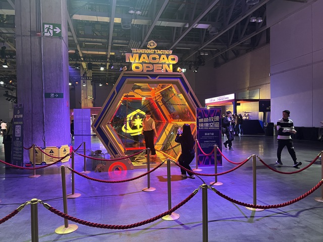 Độc quyền: Cận cảnh khu vực thi đấu đẹp như mơ của TFT Macao Open 2024 - Ảnh 5. Độc quyền: Cận cảnh khu vực thi đấu đẹp như mơ của TFT Macao Open 2024 - Ảnh 5.
