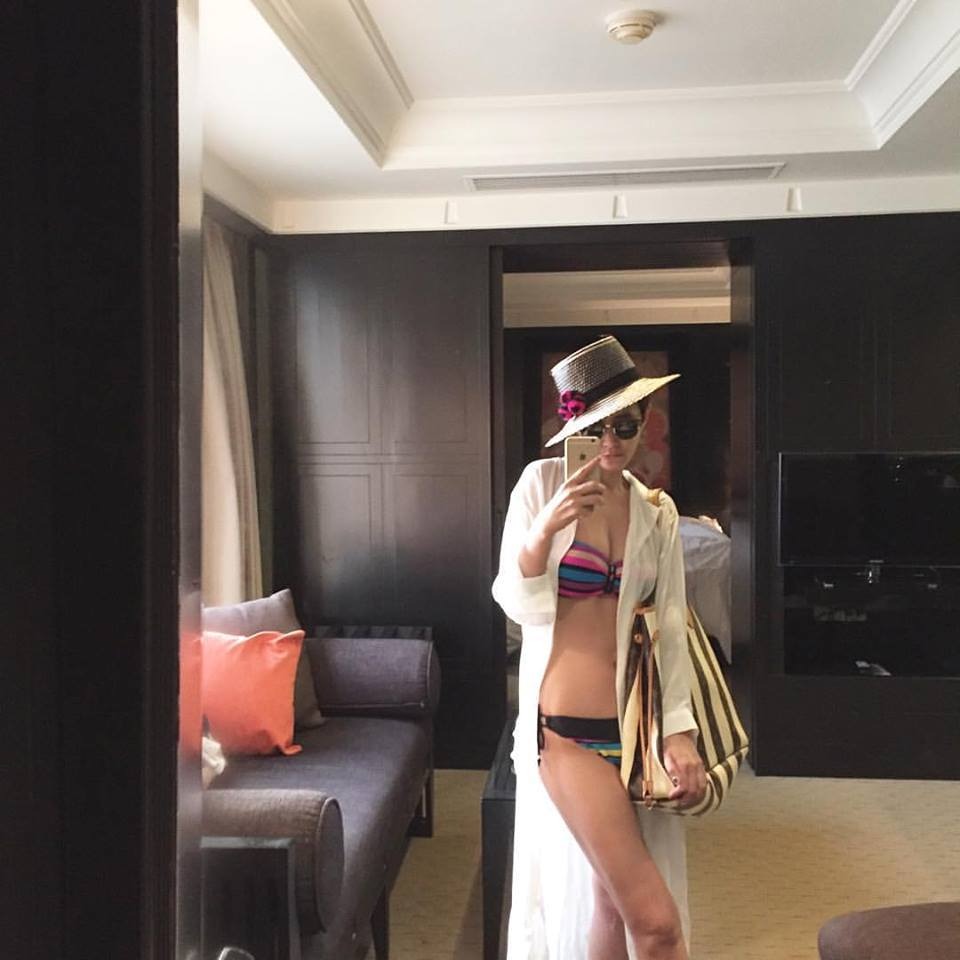 Sao nữ có 40 giây nóng bỏng trong phim Sex is Zero: Lấy chồng trẻ, đam mê nấu ăn, mỗi năm kiếm gần 400 tỷ- Ảnh 5. Sao nữ có 40 giây nóng bỏng trong phim Sex is Zero: Lấy chồng trẻ, đam mê nấu ăn, mỗi năm kiếm gần 400 tỷ- Ảnh 5.