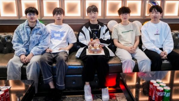 Demacia Cup 2024: “Super team” JDG bất ngờ bị loại ngay vòng bảng 30 Demacia Cup 2024: “Super team” JDG bất ngờ bị loại ngay vòng bảng jdg demacia cup 2024 2jpg