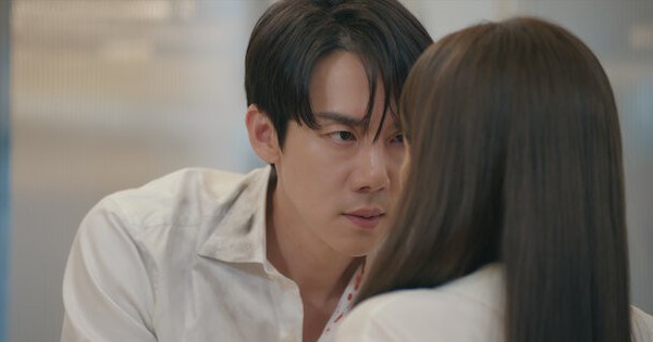 Nguyên tác When The Phone Rings quá đáng sợ: Nam chính là thế thân của kẻ giết người, thủ phạm bắt cóc khiến ai cũng sốc kss5bwlwacc9nmb 669zd90v9df60gysszj4dga3uosuxq8wvzbzoklbhvspc1kis 6l019b 8kpswlpfpewvv2l8byytkoesq 1732793959604 173279395979 0 0 318 608 crop 17327940956191238604972jpg