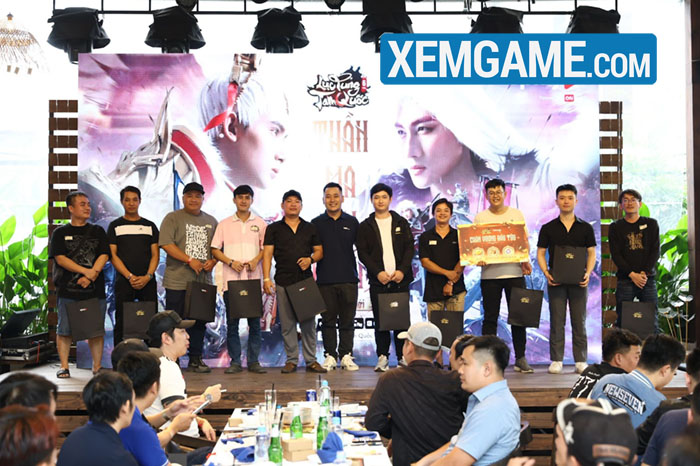 luc-tung-tam-quoc-10 Game Thủ Lục Tung Tam Quốc – Vplay “Bùng Cháy” Tại Buổi Offline Hội Ngộ Chân Vương luc tung tam quoc 10