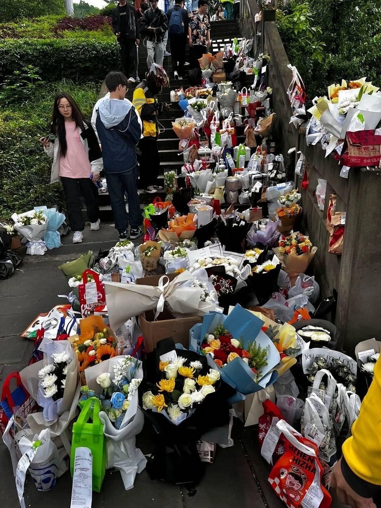 meo-map-3 Mèo Mập - Game thủ "số khổ" yêu 2 năm, chăm chỉ kiếm tiền đưa cho bạn gái gần 2 tỷ đồng mà chỉ được gặp mặt 2 lần meo map 3