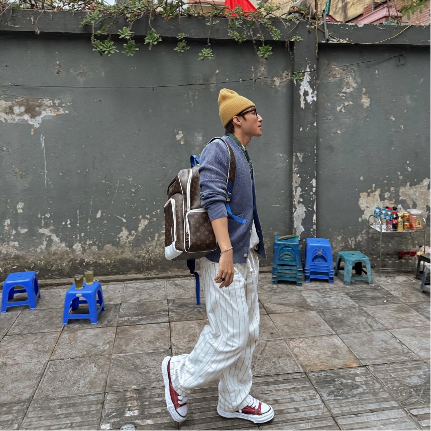 1 đồng nghiệp Vbiz rao thông tin Sơn Tùng bị liệt dây thần kinh số 7- Ảnh 4. 1 đồng nghiệp Vbiz rao thông tin Sơn Tùng bị liệt dây thần kinh số 7- Ảnh 4.