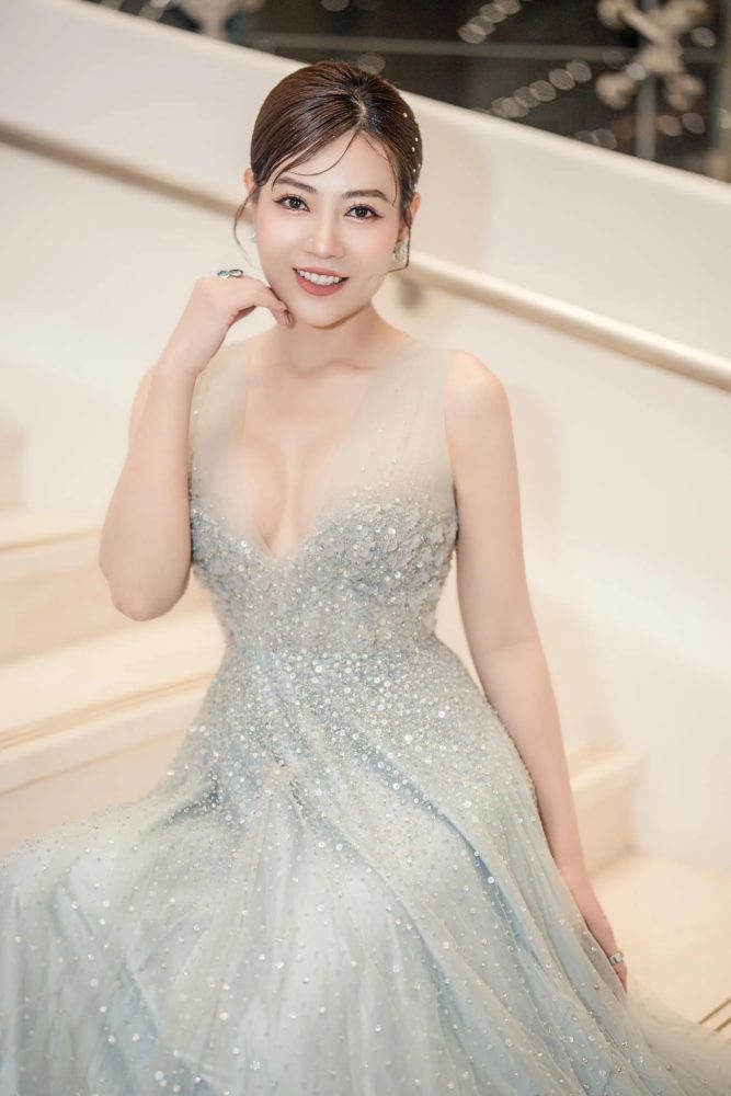 3 mỹ nhân VTV tuổi Thìn đều lận đận chung một điểm- Ảnh 5. 3 mỹ nhân VTV tuổi Thìn đều lận đận chung một điểm- Ảnh 5.