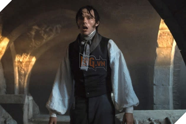 Nicholas Hoult Co Mon Qua Ky Niem La Duong Vat Gia Tu Dao Dien Phim Nosferatu 2 Nicholas Hoult Có Món Quà Kỷ Niệm Là Dương Vật Giả Từ Đạo Diễn Phim Nosferatu 2