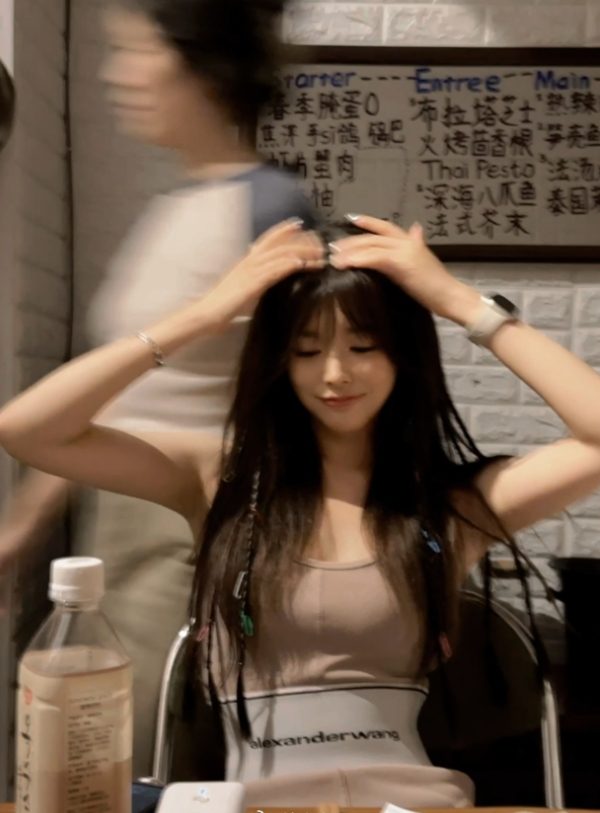 photo-1713655990870 photo-1713655990870