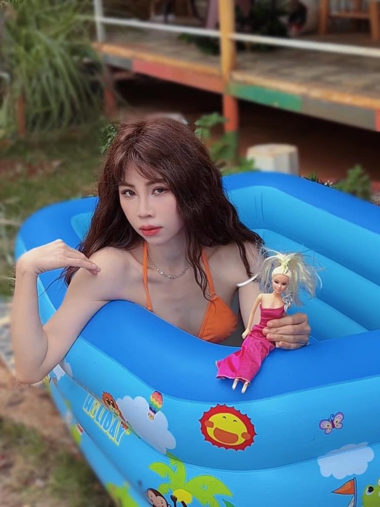 photo-1713664904935 photo-1713664904935