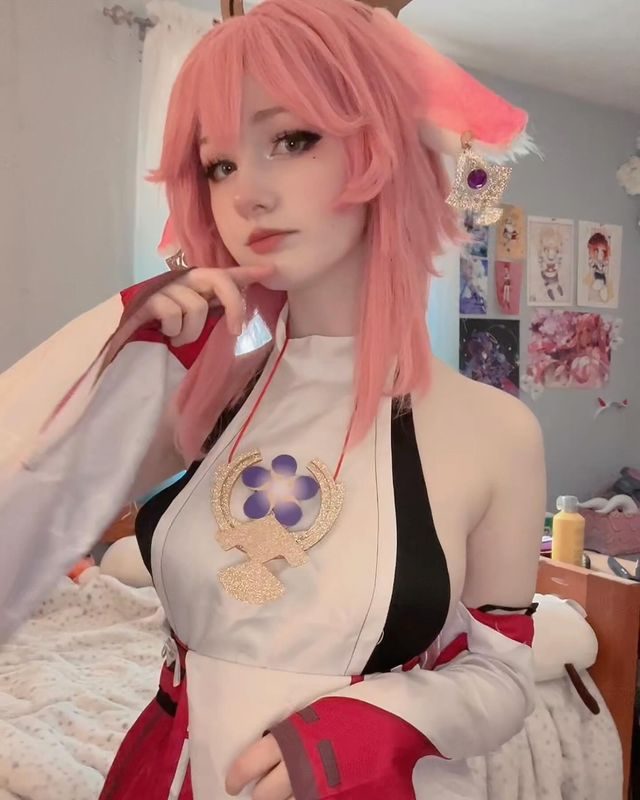 photo-1719992720380 photo-1719992720380