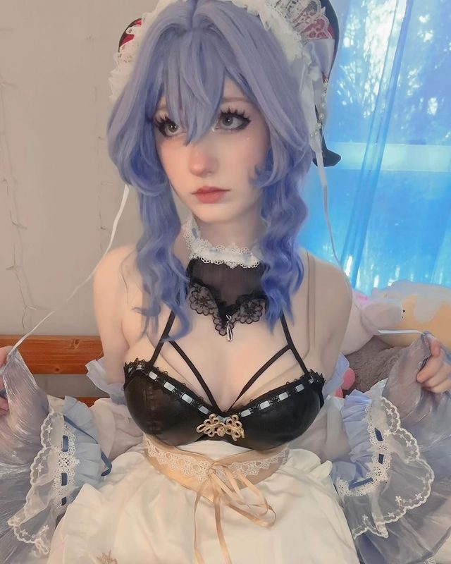 photo-1719992915302 photo-1719992915302