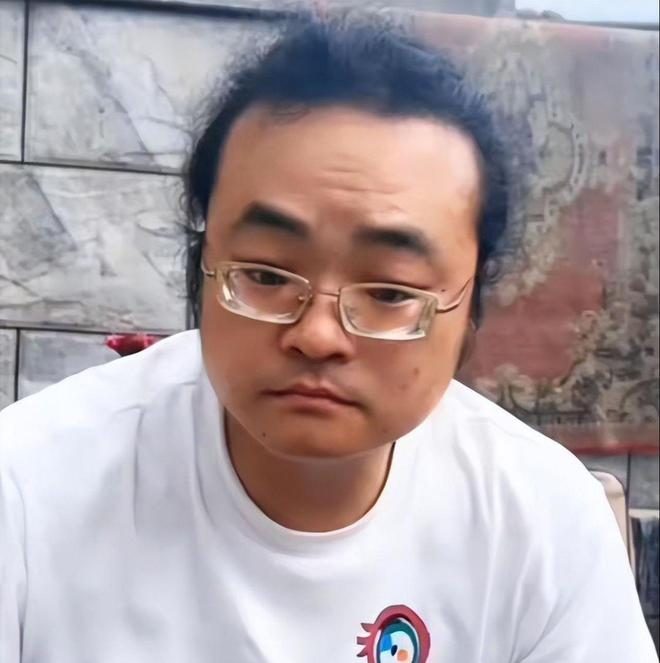 photo-1723000208413 photo-1723000208413