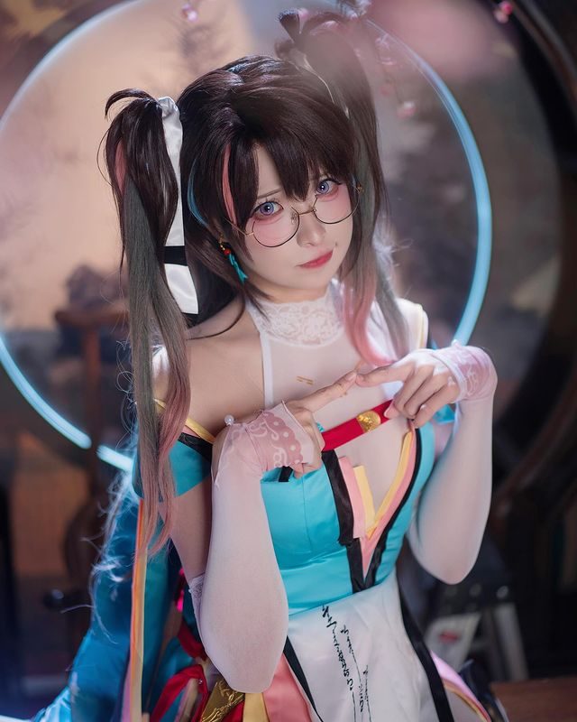 photo-1723904084593 photo-1723904084593