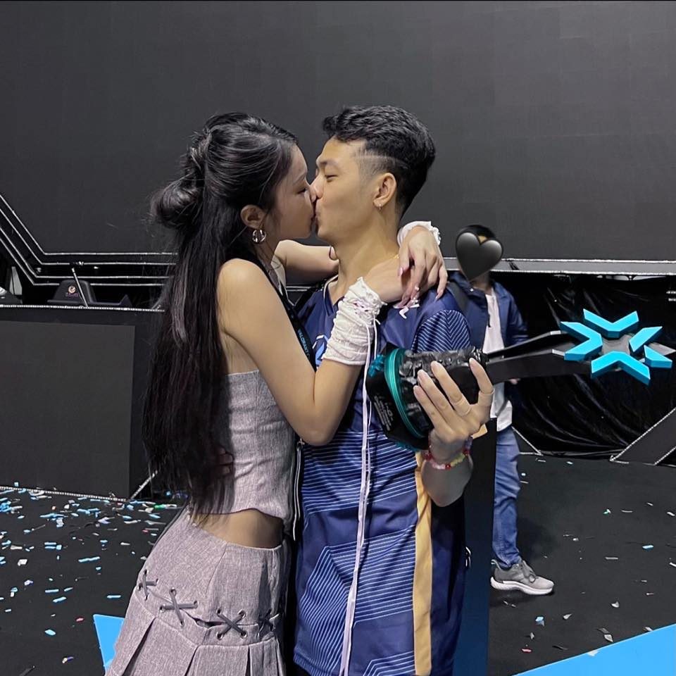 photo-1724662985761 photo-1724662985761