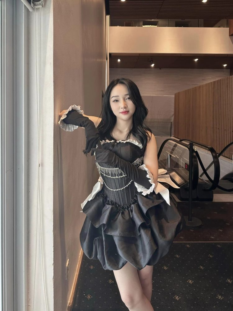 photo-1726632289140 photo-1726632289140