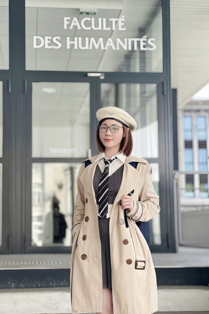 photo-1727926037451 photo-1727926037451