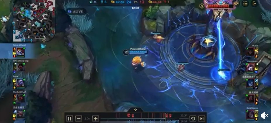 photo-1729999040900 photo-1729999040900