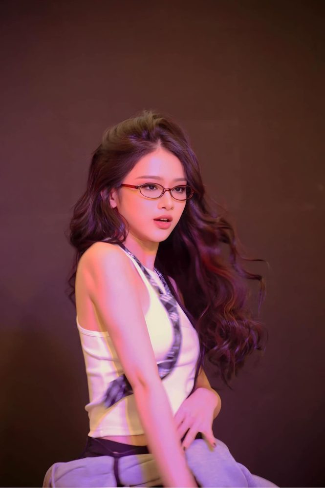 photo-1731319083667 photo-1731319083667