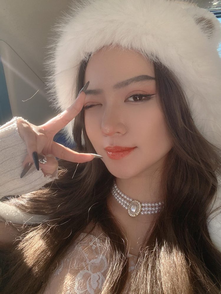 photo-1731828830180 photo-1731828830180