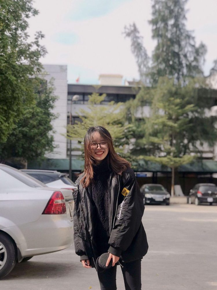 photo-1732009567346 photo-1732009567346