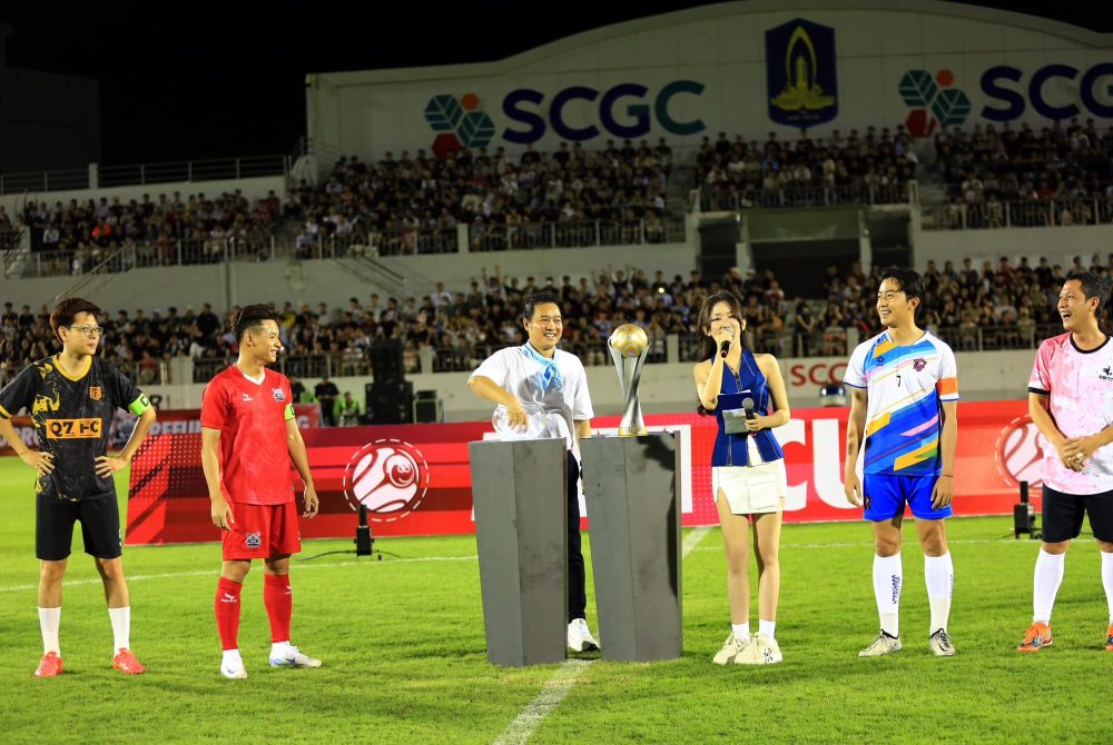 photo-1733627793817 photo-1733627793817