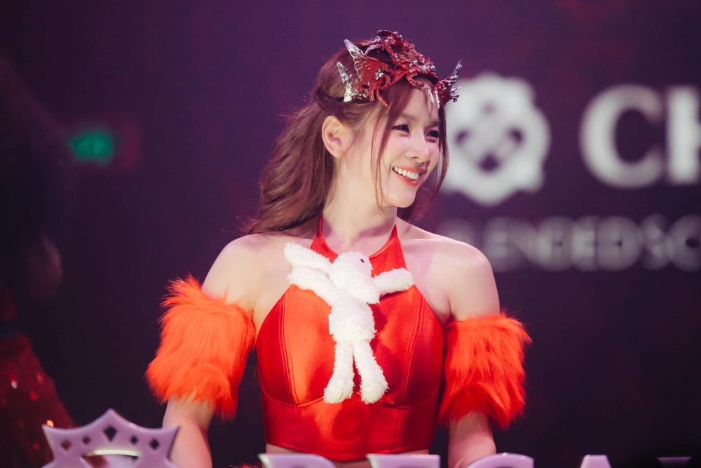 Thánh nữ DJ ngày càng nóng bỏng sau một năm chia tay tình cũ- Ảnh 1. Thánh nữ DJ ngày càng nóng bỏng sau một năm chia tay tình cũ- Ảnh 1.