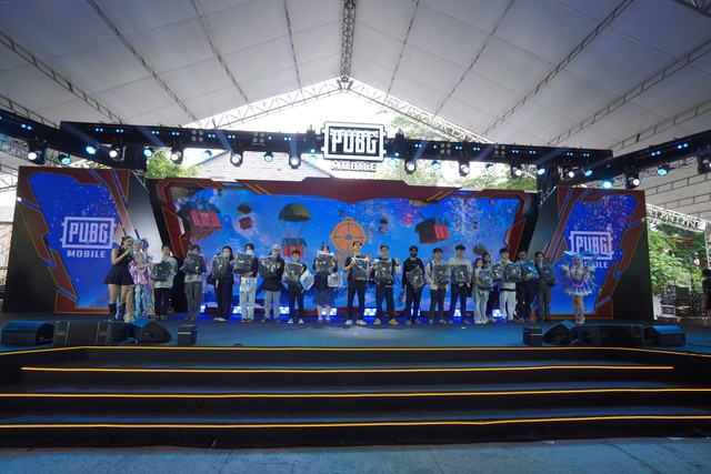 Cộng đồng game thủ Sài thành hưởng ứng nhiệt liệt Lễ Hội Mùa Đông của PUBG Mobile- Ảnh 8. Cộng đồng game thủ Sài thành hưởng ứng nhiệt liệt Lễ Hội Mùa Đông của PUBG Mobile- Ảnh 8.