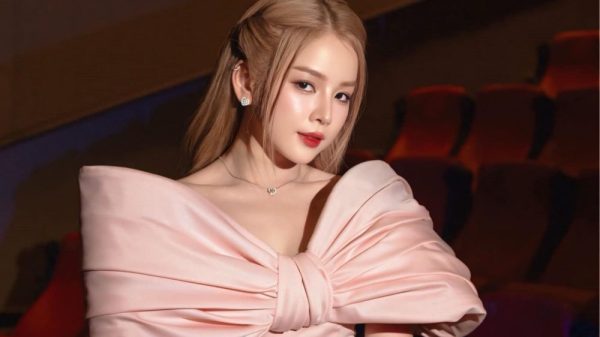 DJ Mie hóa thân thành nàng công chúa với vẻ xinh đẹp như xé truyện bước ra q2 1 jpg