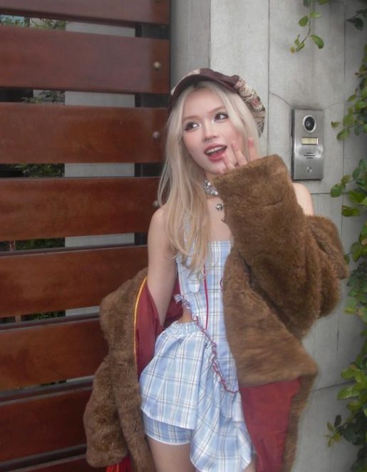 "Flex" gia tài, fan nữ của Độ Mixi khiến kênh chat FA náo loạn - Ảnh 8.