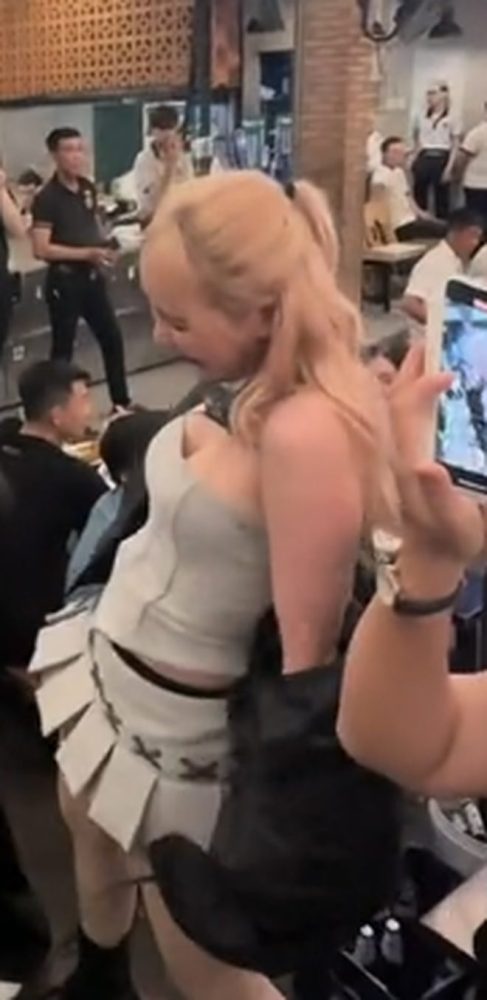 Ngân Sát Thủ phấn khích