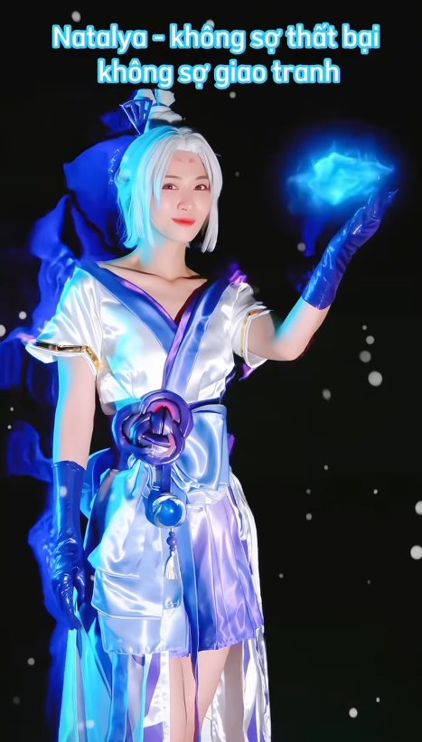 Khoe màn cosplay Natalya, Lê Bống khiến fan xót xa- Ảnh 5. Khoe màn cosplay Natalya, Lê Bống khiến fan xót xa- Ảnh 5.