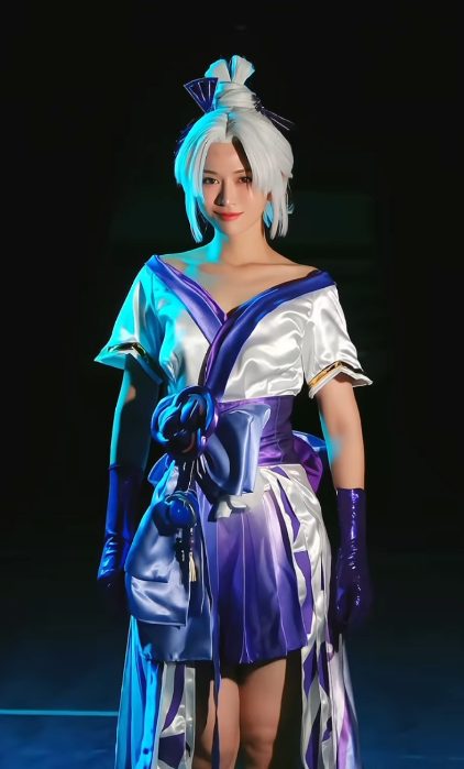Khoe màn cosplay Natalya, Lê Bống khiến fan xót xa- Ảnh 6. Khoe màn cosplay Natalya, Lê Bống khiến fan xót xa- Ảnh 6.