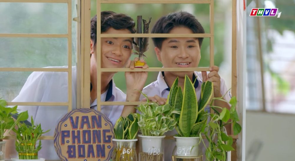 Mỹ nam Việt 33 tuổi “cưa sừng làm nghé” đóng học sinh thất bại, netizen ngán ngẩm “tưởng đâu đúp lớp 10 năm”- Ảnh 4. Mỹ nam Việt 33 tuổi “cưa sừng làm nghé” đóng học sinh thất bại, netizen ngán ngẩm “tưởng đâu đúp lớp 10 năm”- Ảnh 4.