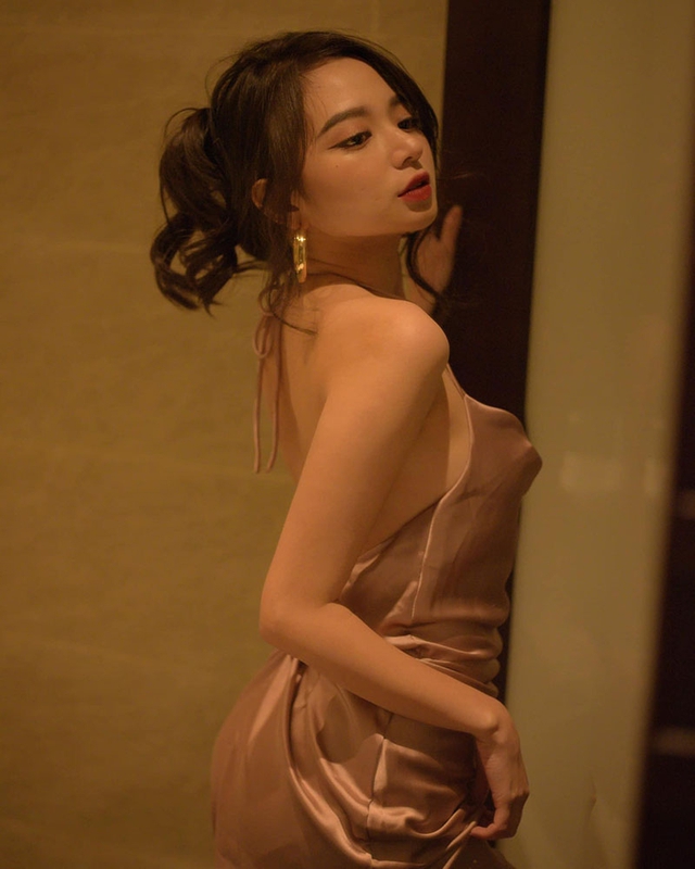 Ở ẩn thời gian dài, nữ streamer bất ngờ cập nhật trạng thái ẩn ý- Ảnh 5. Ở ẩn thời gian dài, nữ streamer bất ngờ cập nhật trạng thái ẩn ý- Ảnh 5.