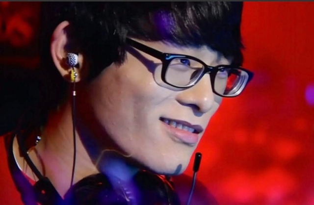 Nụ cười nhếch mép thương hiệu của Piglet Nụ cười nhếch mép thương hiệu của Piglet