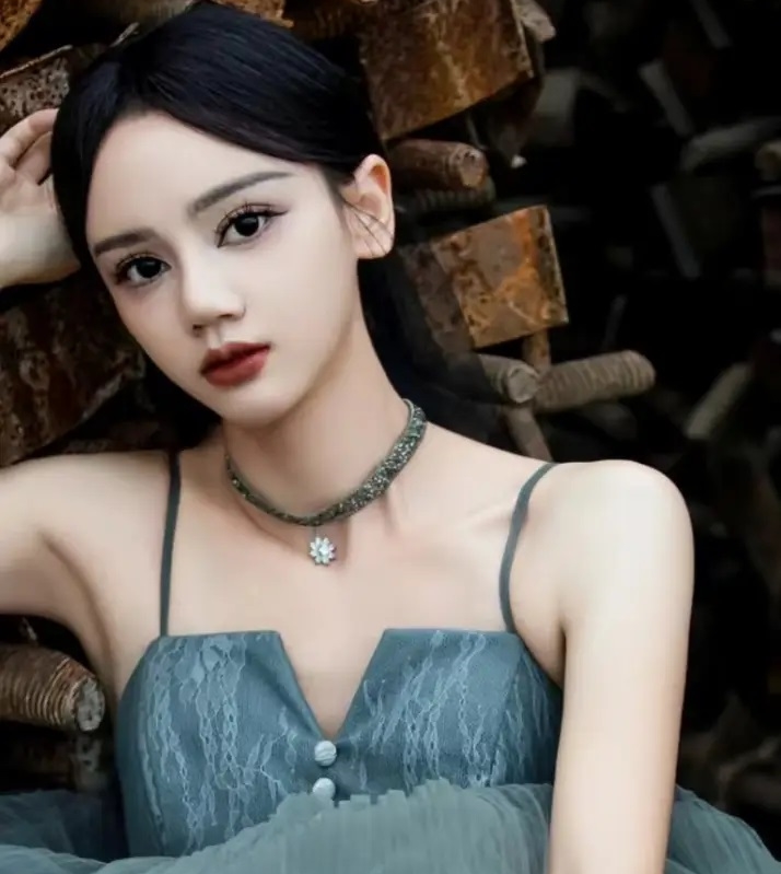 Phim chỉ bán được 1 vé đã bị “đá” khỏi rạp, nữ chính đẹp như Hoa hậu không cứu nổi kịch bản tệ hại- Ảnh 5. Phim chỉ bán được 1 vé đã bị “đá” khỏi rạp, nữ chính đẹp như Hoa hậu không cứu nổi kịch bản tệ hại- Ảnh 5.