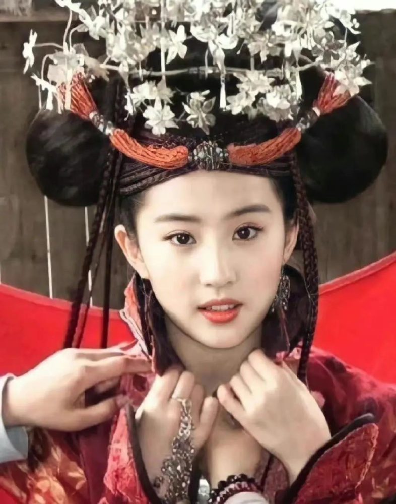 Siêu phẩm cổ trang chiếu 500 lần vẫn đứng top 1 rating, nữ chính đẹp đến mức 20 năm không có đối thủ- Ảnh 8. Siêu phẩm cổ trang chiếu 500 lần vẫn đứng top 1 rating, nữ chính đẹp đến mức 20 năm không có đối thủ- Ảnh 8.