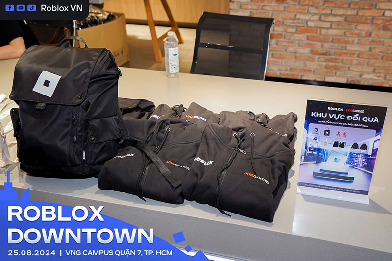 Ngày hội trải nghiệm Roblox VNG thu hút hàng ngàn người hâm mộ mọi lứa tuổi Ngày hội trải nghiệm Roblox VNG thu hút hàng ngàn người hâm mộ mọi lứa tuổi
