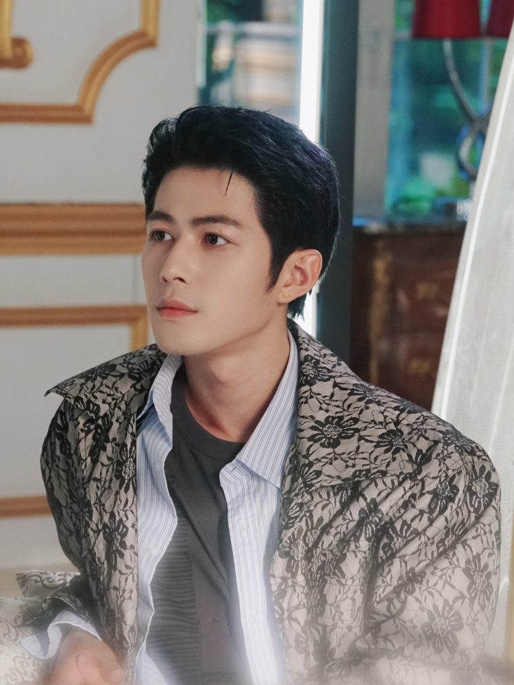 Mỹ nam cứ đóng phim với ai là người đó bị phong sát, đẹp như tượng tạc nhưng xui xẻo không ai bằng- Ảnh 5. Mỹ nam cứ đóng phim với ai là người đó bị phong sát, đẹp như tượng tạc nhưng xui xẻo không ai bằng- Ảnh 5.