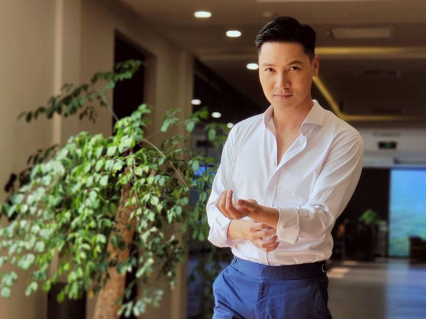 Mỹ nam được khen đẹp trai nhất Việt Nam, netizen tấm tắc “cười lên còn xuất sắc hơn cả Lee Min Ho!”- Ảnh 5. Mỹ nam được khen đẹp trai nhất Việt Nam, netizen tấm tắc “cười lên còn xuất sắc hơn cả Lee Min Ho!”- Ảnh 5.