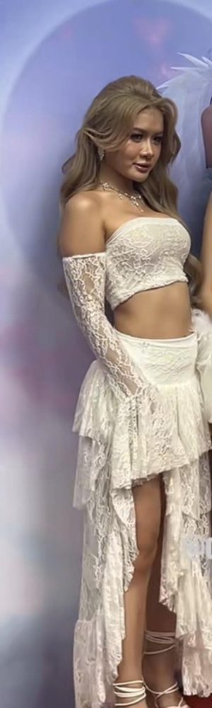 Xuân Ca bí mật thay đổi nhan sắc, Xuân Ca bí mật thay đổi nhan sắc,