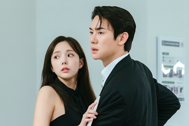 8 cặp đôi đẹp nhất phim Hàn 2024: Kim Soo Hyun - Kim Ji Won xếp thứ 2, hạng 1 gây sốt toàn cầu- Ảnh 8. 8 cặp đôi đẹp nhất phim Hàn 2024: Kim Soo Hyun - Kim Ji Won xếp thứ 2, hạng 1 gây sốt toàn cầu- Ảnh 8.