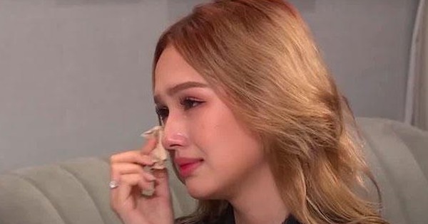 Lộ hình ảnh Xoài Non mệt mỏi và động thái lạnh lùng của Xemesis, tình cảm gia đình rạn nứt?- Ảnh 1. Xoài Non "khóc thét" với hành động bất ngờ của Xemesis