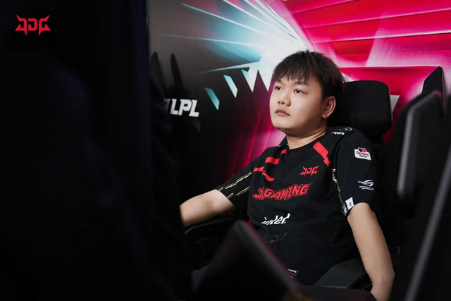 Yagao chính thức thông báo giải nghệ