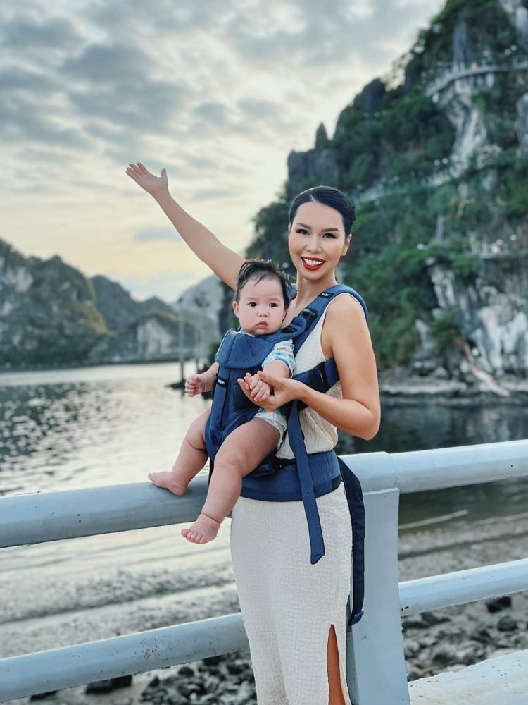 Những sao Việt đón