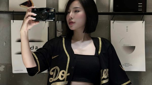 MC Minh Anh với phong cách thời trang "cực chất" khiến cộng đồng game thủ phải "trầm trồ" 0 4 jpg 1