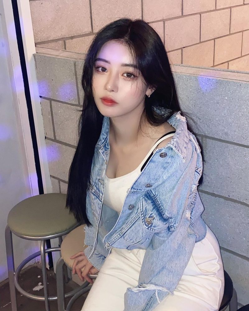 006wgskjgy1gnxzjkhg5cj30u011i44n Cùng chiêm ngưỡng vẻ đẹp thuần khiết của cô nàng hotgirl Hàn Quốc