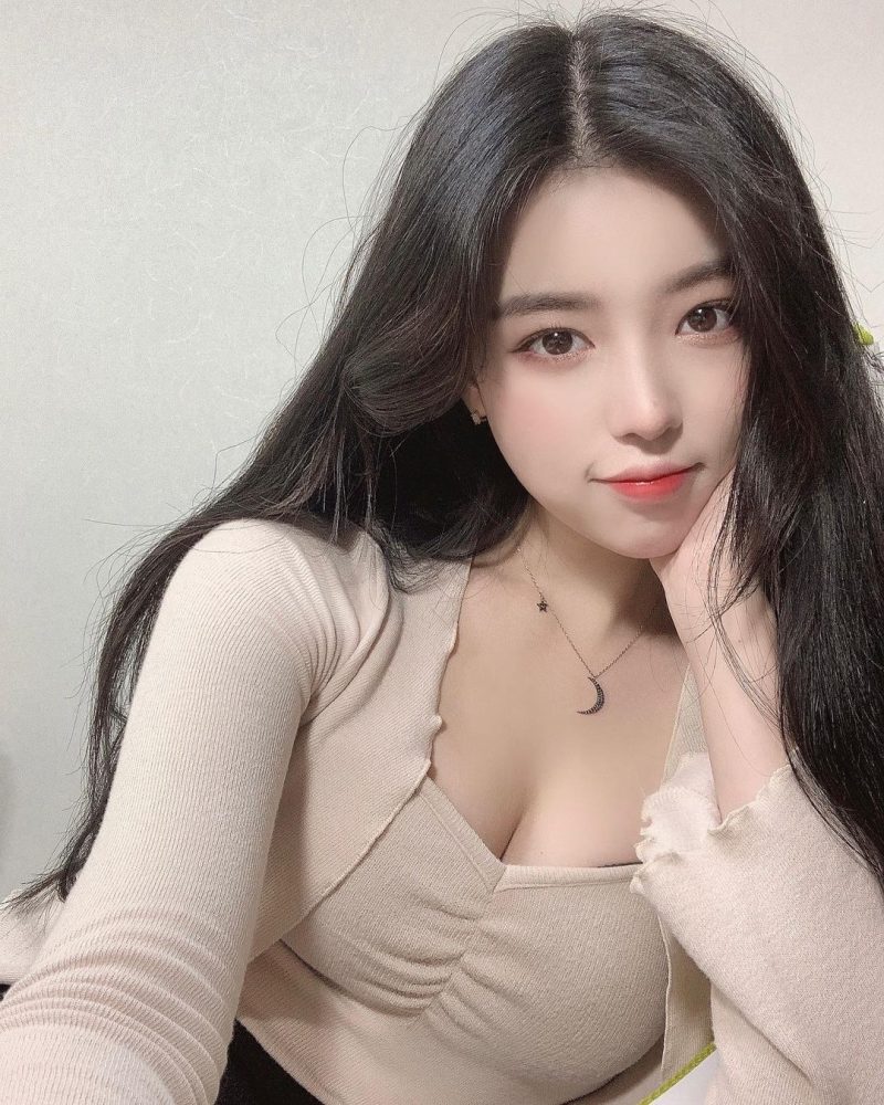 006wgskjgy1gnxzk06fnwj30u011i7dk Cùng chiêm ngưỡng vẻ đẹp thuần khiết của cô nàng hotgirl Hàn Quốc