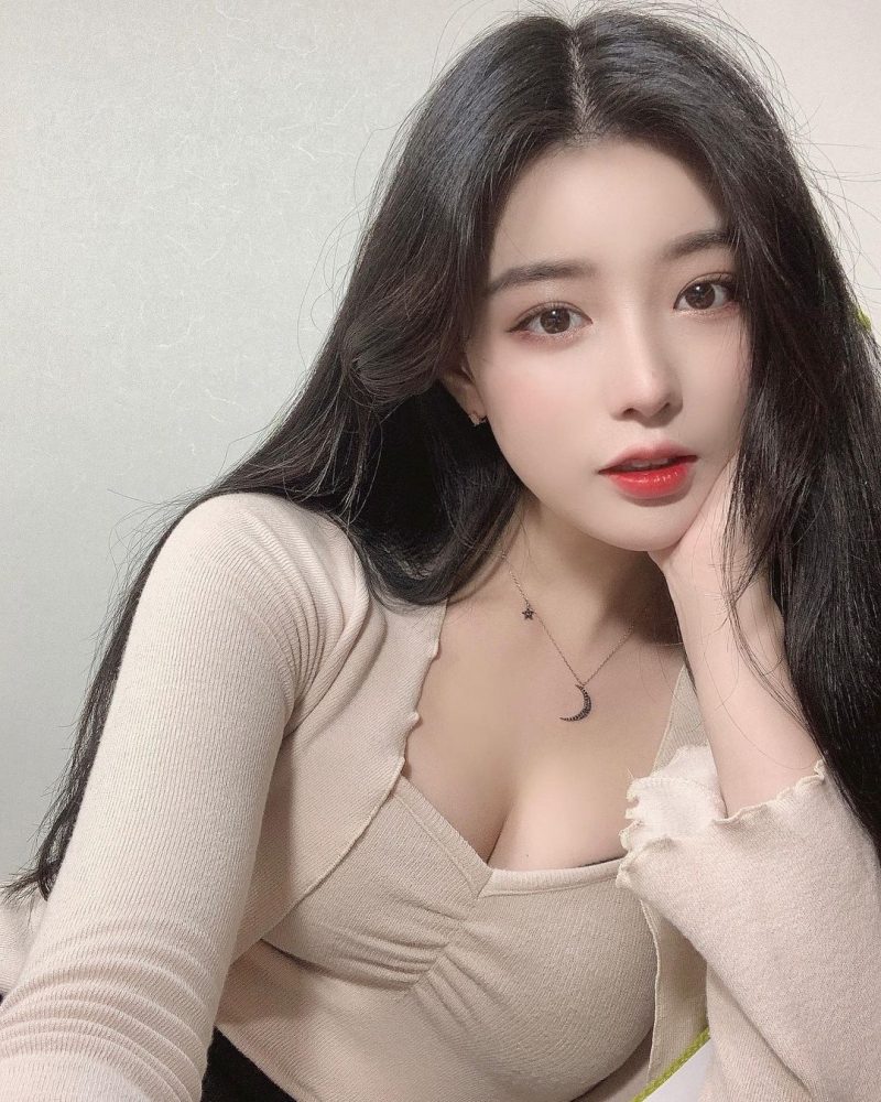 006wgskjgy1gnxzk33z0uj30u011iguo Cùng chiêm ngưỡng vẻ đẹp thuần khiết của cô nàng hotgirl Hàn Quốc
