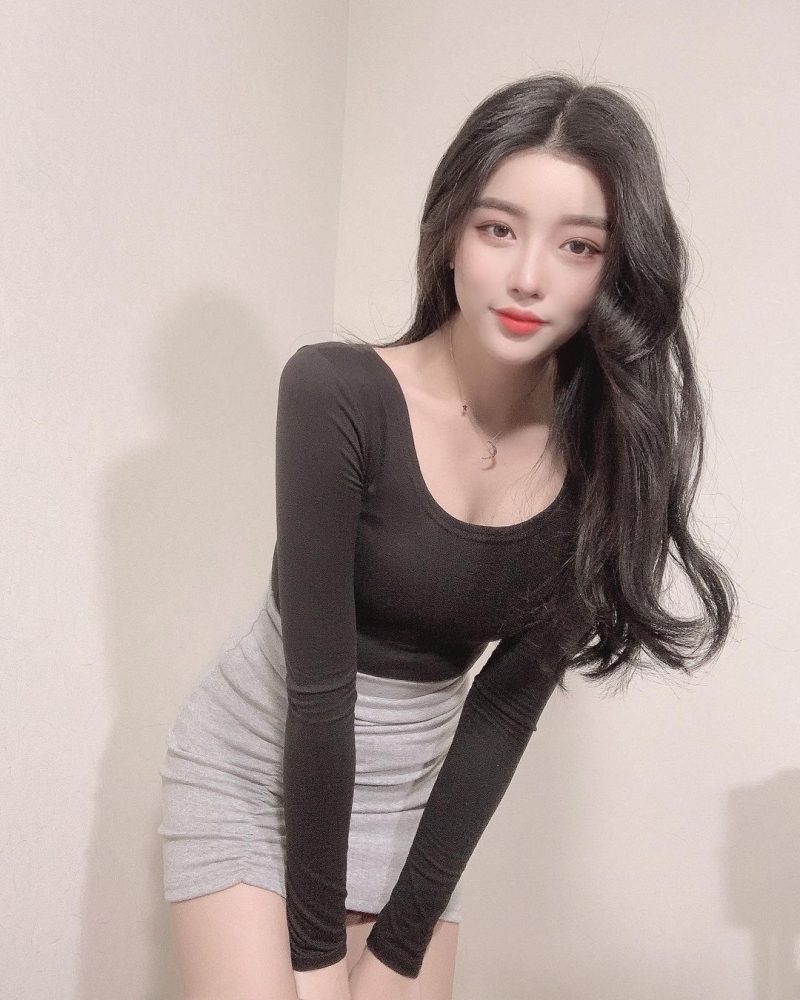 006wgskjgy1gnxzk95ts2j30u011iwke Cùng chiêm ngưỡng vẻ đẹp thuần khiết của cô nàng hotgirl Hàn Quốc